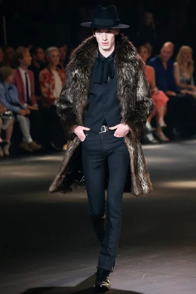 Look 55